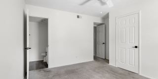 The Riverview Gallery 62