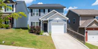 Minutes to Downtown Clayton - 3 Bedroom Home in Parkview! Gallery 1
