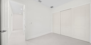 1805 W 10th Street Gallery 14