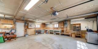 Charming Downtown Historic Fully Furnished Rental Gallery 21