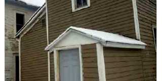 215 1/2 W Homer St Gallery 1