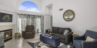 2100 W LEMON TREE Place Gallery 7