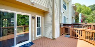 Charming Townhome Nestled in a Private Cul-de-Sac, Ready mid-August Gallery 36