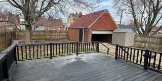 18603 Arrowhead Avenue Gallery 21