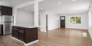 Upgraded Oceanside 3 Bedroom, Available Now! Small Pet OK! Gallery 11