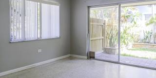 305 S Federal Highway Gallery 11