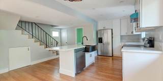 5726 Woodman Ave Gallery 10