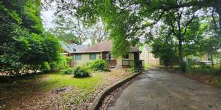 Charming 3BR Home with Bonus Room & Detached 2-Car Garage! Gallery 21