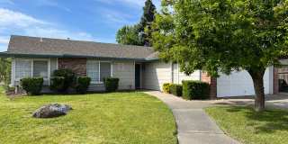 Updated 3 bedroom single story in Manteca! Gallery 1