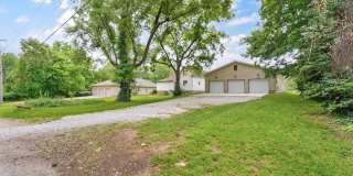 LEASE NOW! 3 BED, 3.5 BATH NEW BUILD! Gallery 21