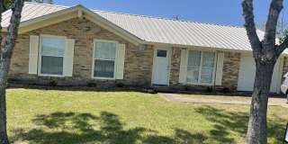 110 Lakeside Dr Gallery 1