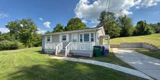 Christiansburg, 3 BR / 1 BA, Available for rent Gallery 1