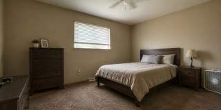 Great House In Fort Collins. Very Close to CSU Gallery 9