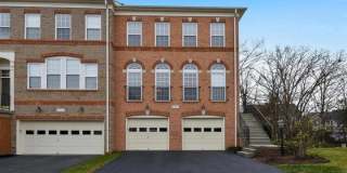 22092 AVONWORTH Square Gallery 1