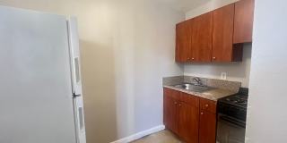 Cozy 1-Bedroom Apartments in a Charming 10-Unit Complex Gallery 1