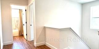 1738 W Spruce St Gallery 22