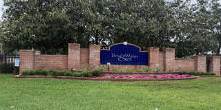7584 RED CRANE Lane Gallery 1