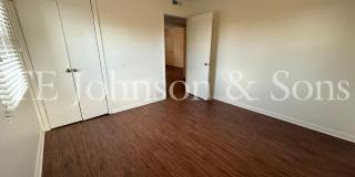 Modern 2 Bedroom Apartment with Water Included on Forsyth St Gallery 23