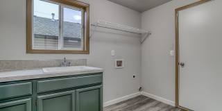 Spacious 4 Bedroom/2.5 Bath Hazell Dell Home! Gallery 16