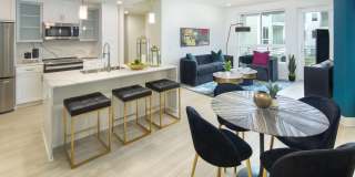 The Q Variel Gallery 35