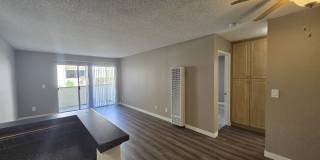 652 Moss St Gallery 1