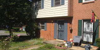 4 Bedroom Townhouse - Chesterfield Gallery 1
