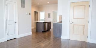 8 Harvard Ter. Gallery 1