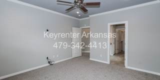 Gorgeous 3 bed/3 bath home in great Bentonville neighborhood Gallery 18