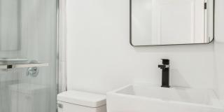 1223 SPRUCE Street Gallery 25