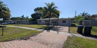 Spacious 3BR Rental with Outdoor Living Space Gallery 3