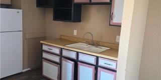 305 N 10th Street Gallery 1