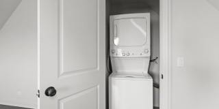 3123 N California Gallery 4