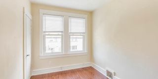 108 CURTIS Avenue Gallery 18