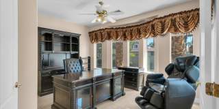 Beautiful Summerlin home in a gated community. Gallery 24