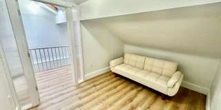 288 Hanover St. Gallery 9