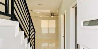 5506 N Crown Point Gallery 2