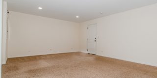 216 N Commerce Street Gallery 42