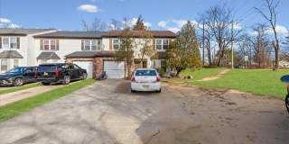 13 Hamlet Court - A Gallery 1