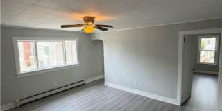 Charming 2BR Duplex in Kingston 2nd floor Gallery 1
