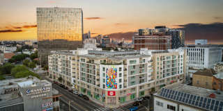 Next on Sixth Gallery 1