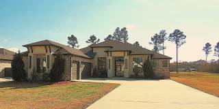 Resort Like Living in a Country Setting Gallery 1