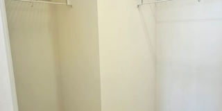 Room in 2 Bedroom Home at Chenille Dr Gallery 10