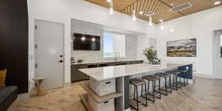 Longbow Luxury Apartments Gallery 11