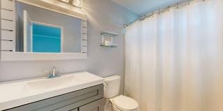 Serene 2 Bedroom 2 Bath Townhome in Windsor, CA with Carport Included! Gallery 33