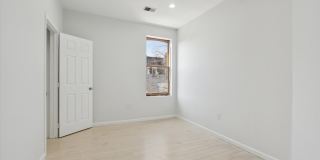 1919 W Diamond St Gallery 9