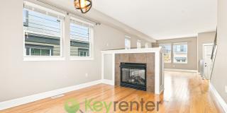 Elegant Three Bedroom Home with Office and Balcony Gallery 5