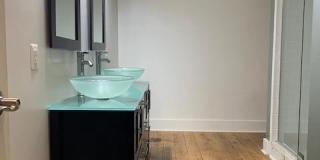 311 WILLIAM Street Gallery 12