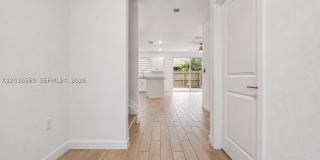 2448 SE 10th Ct Gallery 5