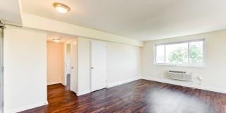 734 Longfellow Street Gallery 12
