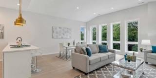 5434 South Michigan Ave. Gallery 1